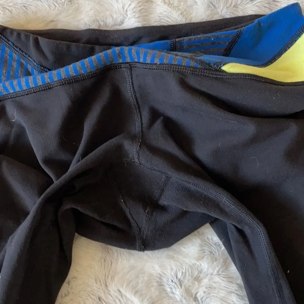 Lululemon leggings black blue yellow reversible wonder under tights small s